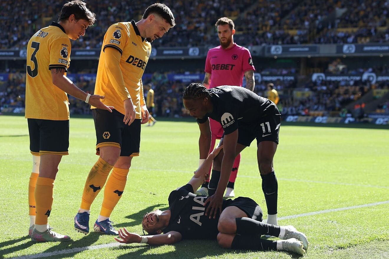 Xavi Simons is stretchered off after a worrying injury in the clash...